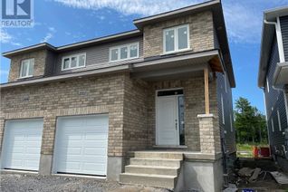 Semi-Detached House for Sale, 2711 Delmar Street, Kingston, ON
