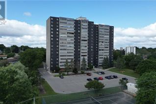 Condo Apartment for Sale, 225 Harvard Place Unit# 912, Waterloo, ON