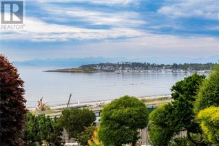 Townhouse for Sale, 2612 Thorpe Pl #B, Oak Bay, BC