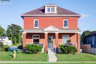 House for Sale, 122 Charles Street E, Ingersoll, ON