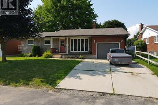 Bungalow for Sale, 456 4th Street, Hanover, ON