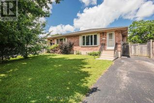 Semi-Detached House for Sale, 5 Bennett Place, St. Thomas, ON