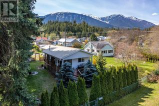 Property for Sale, 235 B Avenue, Kaslo, BC