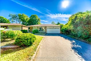 Bungalow for Sale, 113 Fred Varley Dr W, Markham, ON