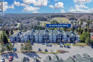 Condo Apartment for Sale, 90 Highland Drive Unit# 2220-2221, Oro-Medonte, ON