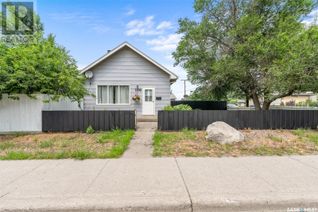 Property for Sale, 1208 Coteau Street W, Moose Jaw, SK