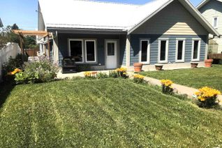 Property for Sale, 5132 49 St, Entwistle, AB