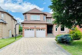 Detached House for Sale, 18 Henricks Cres, Richmond Hill, ON