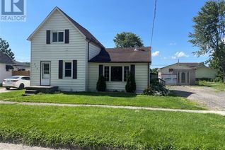 House for Sale, 415 Queen Street, Wallaceburg, ON