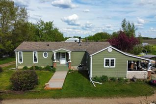 Bungalow for Sale, 56123 Rge Rd 235, Rural Sturgeon County, AB