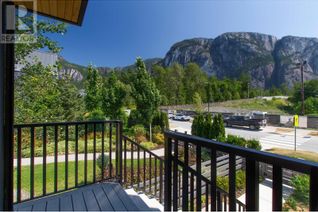 Townhouse for Sale, 1376 Peakside Place, Squamish, BC