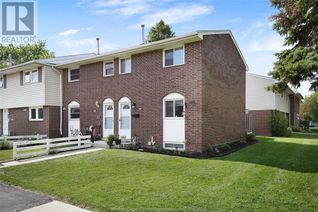 Condo Townhouse for Sale, 2821 Meadowbrook Lane, Windsor, ON