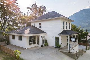 Triplex for Sale, 614 Josephine Street, Nelson, BC