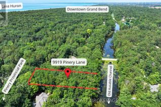 Detached House for Sale, 9919 Pinery Lane, Lambton Shores (Grand Bend), ON