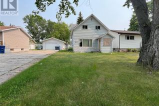 Detached House for Sale, 811 Mcnaughton Street, Moosomin, SK