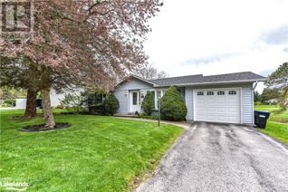 Detached House for Sale, 56 Tecumseth Pines Drive, New Tecumseth, ON