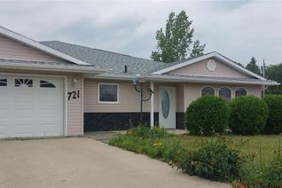 Detached House for Sale, 721 3rd Street Ne, Wadena, SK