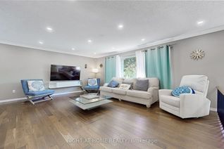 Detached House for Sale, 82 Wootten Way N, Markham, ON