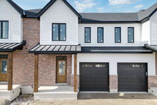 Freehold Townhouse for Sale, 147-38 Scotts Dr, Lucan Biddulph, ON