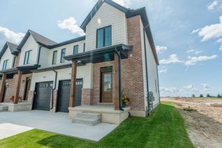 Freehold Townhouse for Sale, 147-38 Scotts Dr, Lucan Biddulph, ON