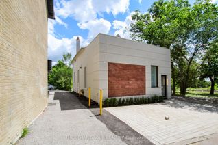 Office for Sale, 10057 Yonge St E, Richmond Hill, ON