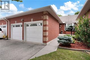 Condo Townhouse for Sale, 85 Beasley Crescent Unit# 7, Cambridge, ON