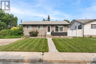 Bungalow for Sale, 920 N Avenue S, Saskatoon, SK