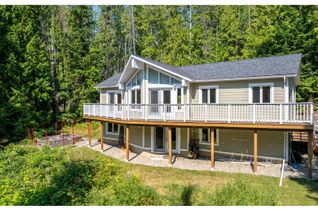 Property for Sale, 16242 Selkirk Road, Crawford Bay, BC