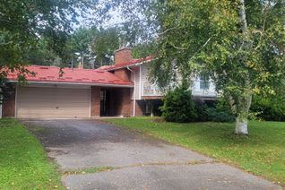 Bungalow for Sale, 13 Pirates Glen Dr, Galway-Cavendish and Harvey, ON