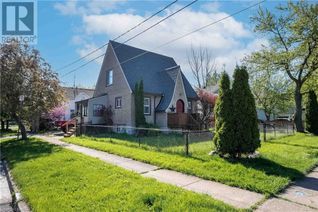 Detached House for Sale, 48 Myrtle Avenue, Welland, ON