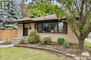 Ranch-Style House for Sale, 916 Laporte Avenue, Windsor, ON