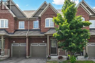 Condo Townhouse for Sale, 692 Wendy Culbert Crescent, Newmarket, ON