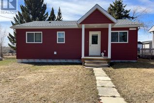 Detached House for Sale, 8 Rydberg Street, Hughenden, AB