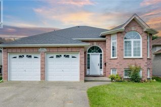 Detached House for Sale, 217 Balmoral Drive, Brantford, ON