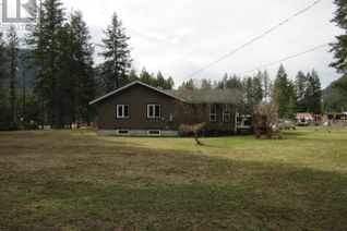 House for Sale, 2015 3a Highway, Castlegar, BC