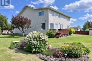 Detached House for Sale, 8 Maple Place, Outlook, SK