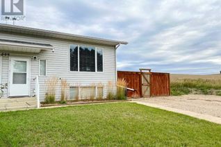 Duplex for Sale, 509 A Linview Road, Linden, AB