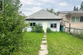 Bungalow for Sale, 729 Elphinstone Street, Regina, SK