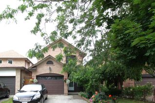 Detached House for Sale, 15 Esther Cres, Vaughan, ON