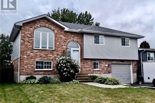 House for Sale, 647 Kennard Crescent, Kincardine, ON