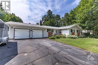 Property for Sale, 14 Heritage Drive, Petawawa, ON