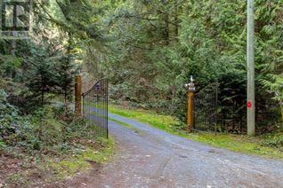 Log Home/Cabin for Sale, 449 Meredith Rd, Mill Bay, BC