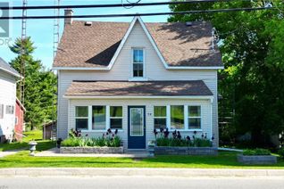 Detached House for Sale, 58 Bedford Street, Westport, ON