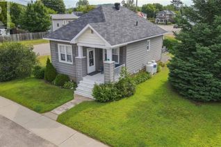 Detached House for Sale, 63 Dunn Street, Barry's Bay, ON