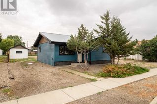 Property for Sale, 203 1 Street E, Foremost, AB