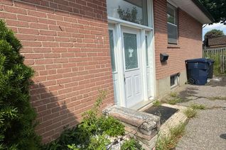 Bungalow for Rent, 29 Manorwood Rd, Toronto, ON