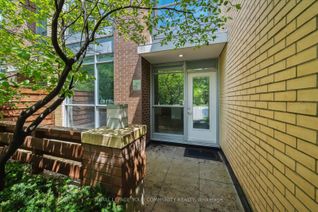 Condo Townhouse for Sale, 33 Singer Crt #TH5, Toronto, ON