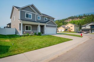 House for Sale, 1532 Aspen Lane, Castlegar, BC