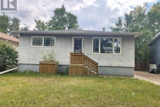 Bungalow for Sale, 1118 Park Avenue, Weyburn, SK