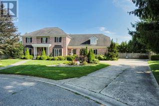 Detached House for Sale, 11 Woodland Drive, Middlesex Centre (Kilworth), ON